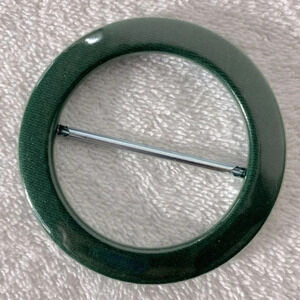 5/$35 Vintage 90’s Green T Shirt  Tie Clip